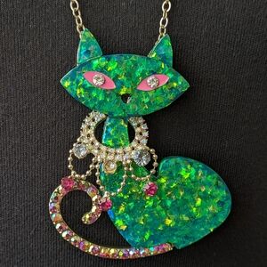 Green Cat Pendant Necklace